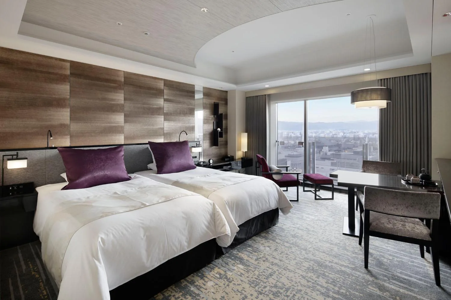 HabitaciÃ³n de huÃ©sped del Hotel Granvia Kyoto con vista a la ciudad